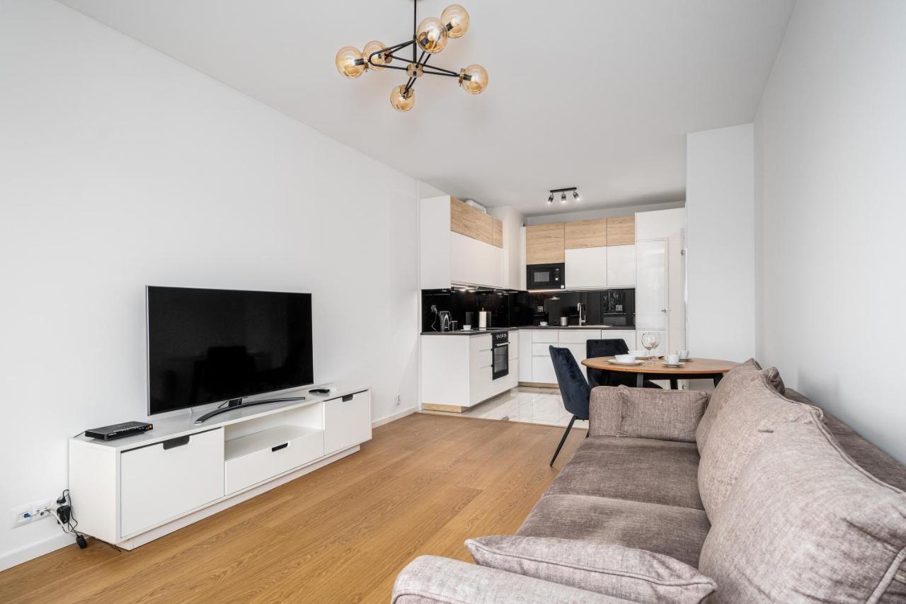 Warsaw Apartments 1 Sierpnia Street Ngoại thất bức ảnh